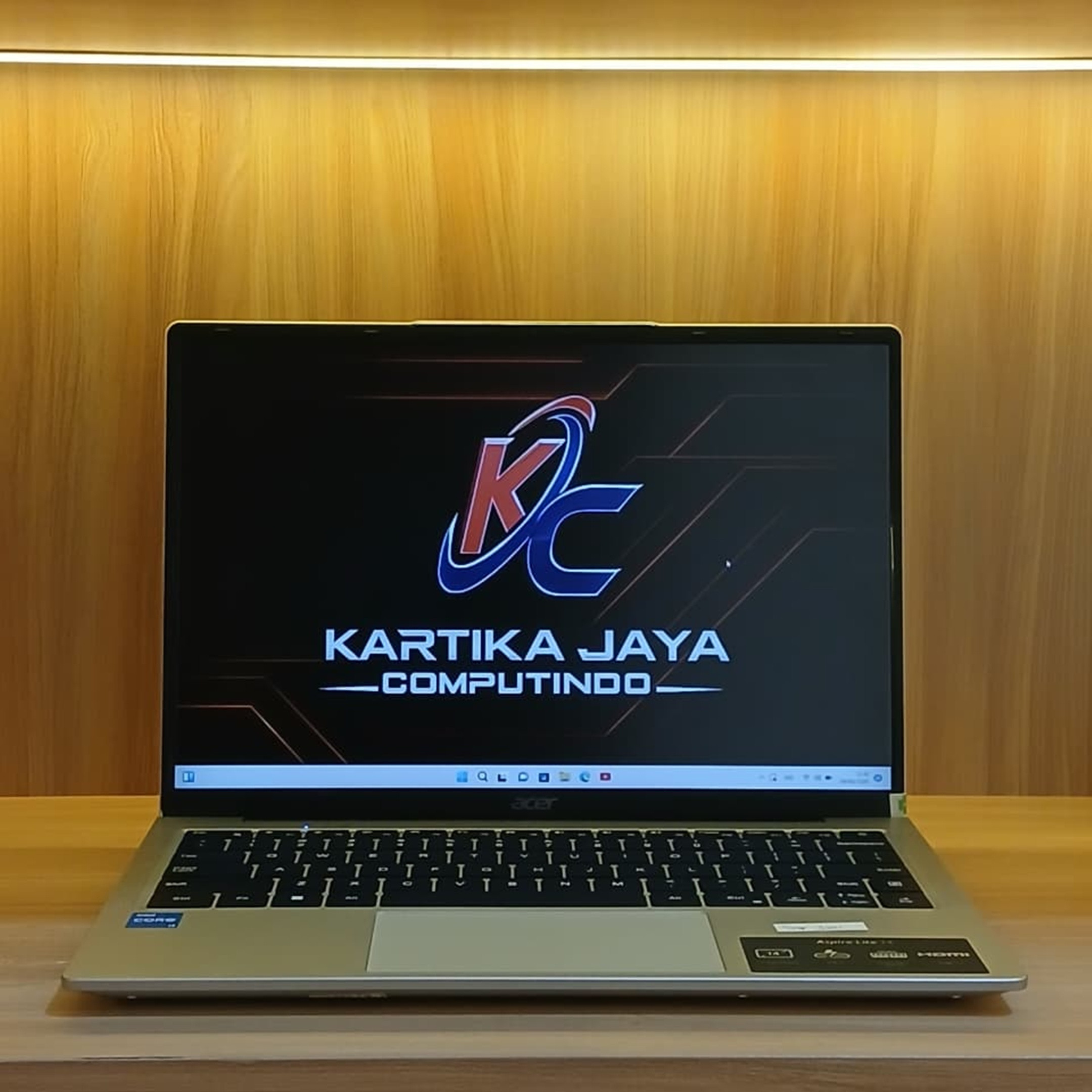 ACER ASPIRE LITE 14 CORE I3 RAM 8 SSD 